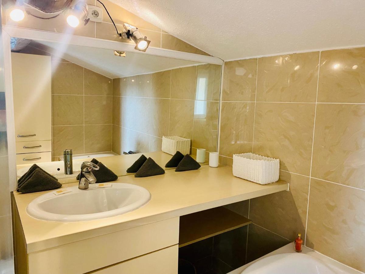 شقة "Gigi" Superbe Loft En Plein Coeur De Sete - Terrasse المظهر الخارجي الصورة